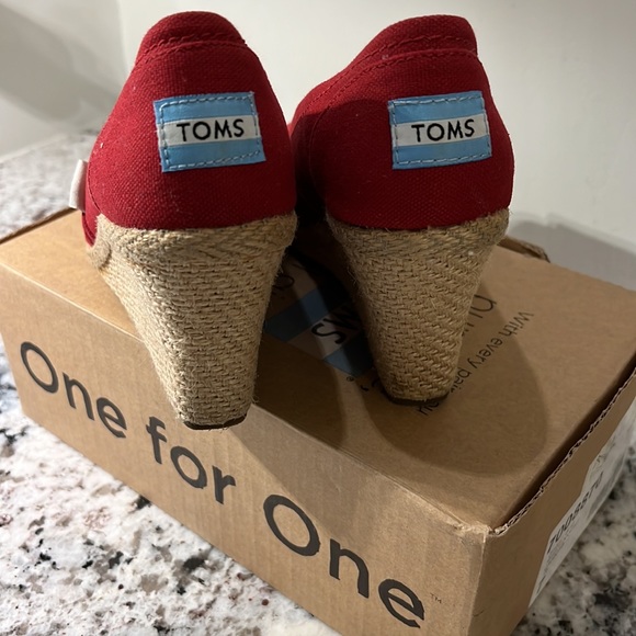 Toms heels - Picture 3 of 5